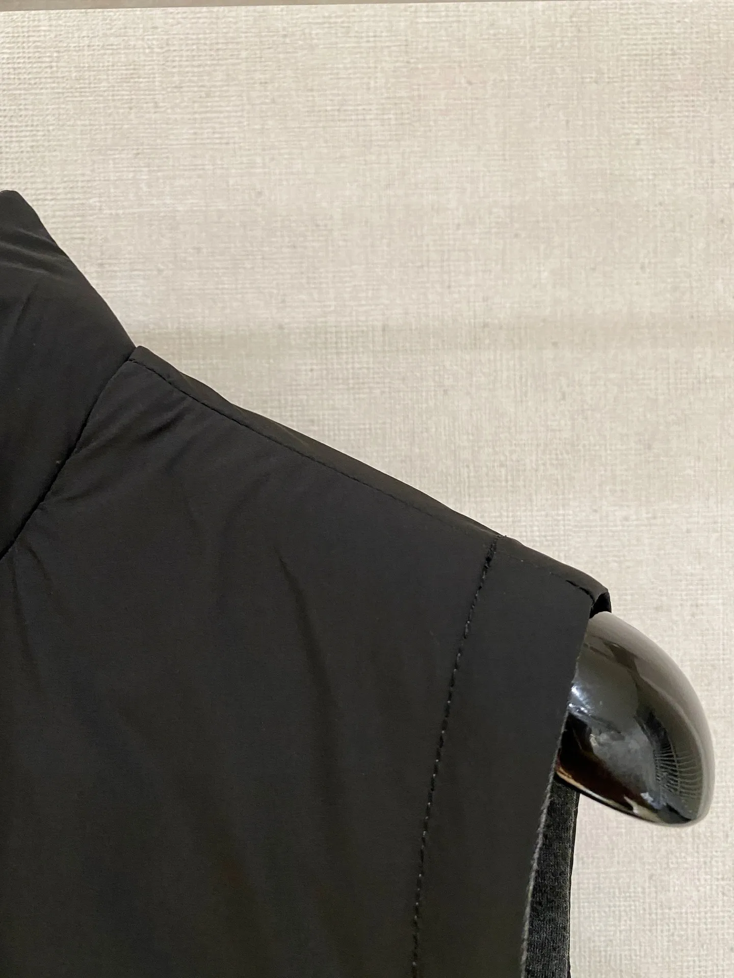 Zegna ： ， ， ， ； ， ， ， ， Classic 。 ： ， ， ， ； ， ； ， ， 。 ： ， ， ； ， ， T 、 、 ； ， ， ， 。 ： 、 、 ， ， Versatile 。 ： Cream White/Khaki/ /Black（ Gray ） Sizes：M-4XL